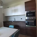 아파트 Camoscio With Private Garden *